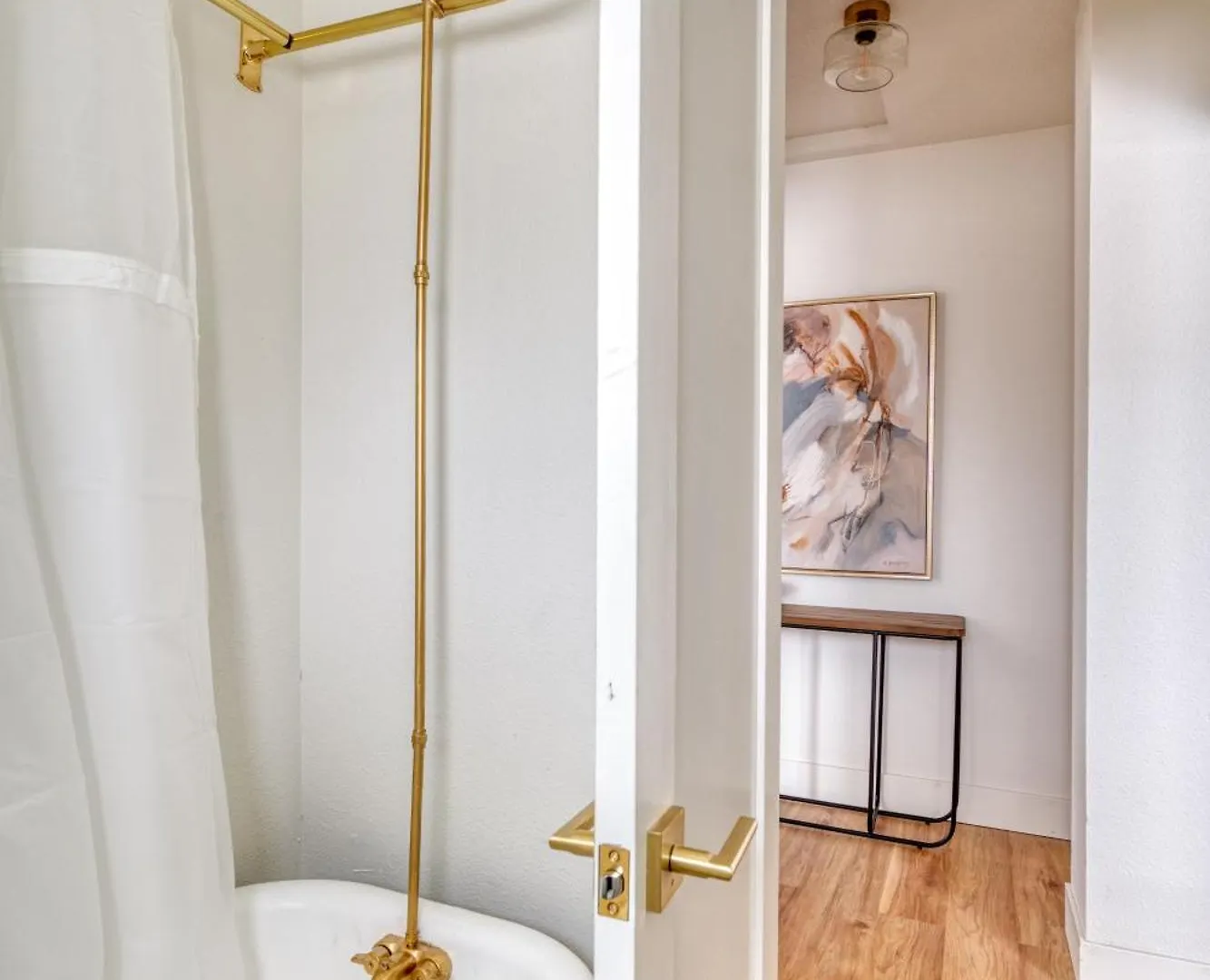 Stay Portland - Spacious Studio In Brooklyn Apartment